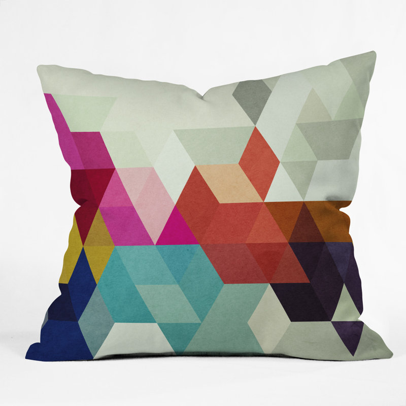 Trois des trois coussins décoratifs à modèle 7, 26 po x 26 po, Carré