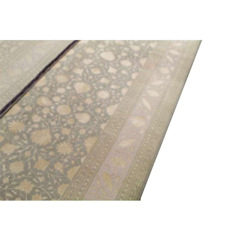 Oriental Area Rug in Beige/Gray