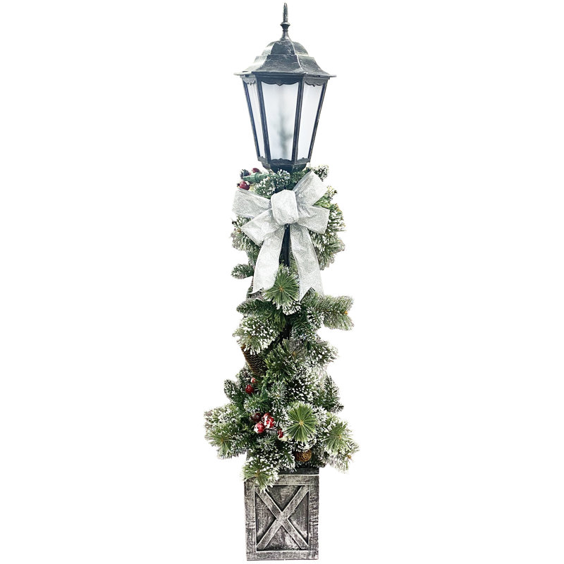 4' Needle Pine Lamp Post