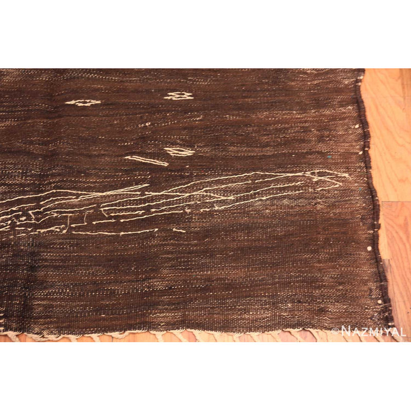 Tapis kilim brun rétro