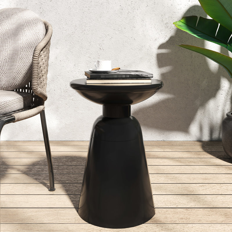 Grande table de bout d'extérieur moderne en métal - fer noir avec piédestal évasé et structure stable, 15 po x 15 po x 21,36 po, piédestal prêt à l'emploi, aucun assemblage requis