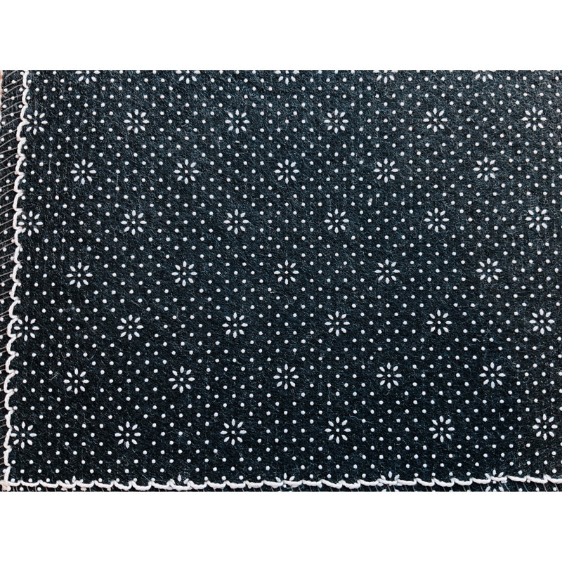 Floral Area Rug, Black White, Rectangle 1'8" x 2'6"