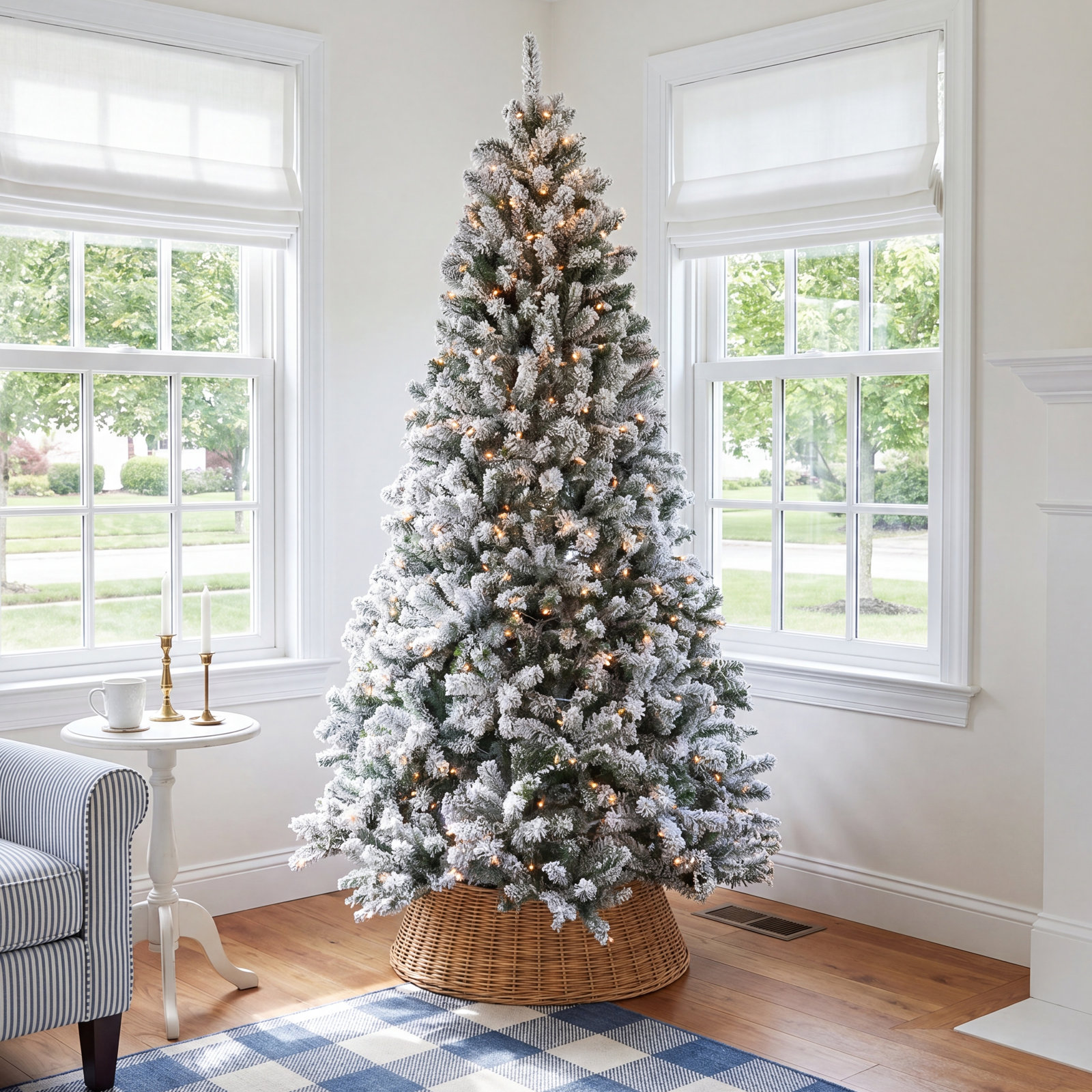 Pre-Lit Christmas Tree, 9 Ft