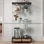 Armoire rapide à assemblage rapide avec lumières DEL, présentoir en verre moderne à 4 tablettes, noir et naturel, éclairage de 13 couleurs, petit espace, armoire pour collection, présentoir à 2 portes