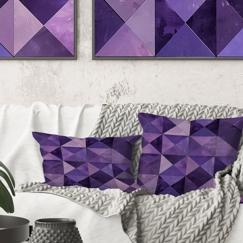 Coussin lombaire mauve Midcentury Triangle II