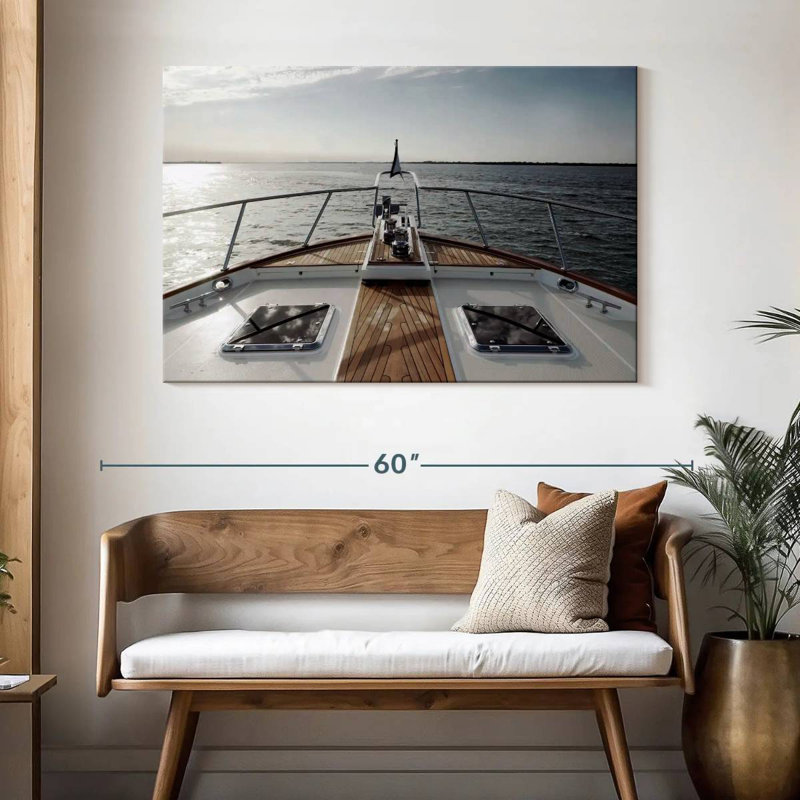 Mehar Bow of Florida Yacht, H 32 po x l 48 po