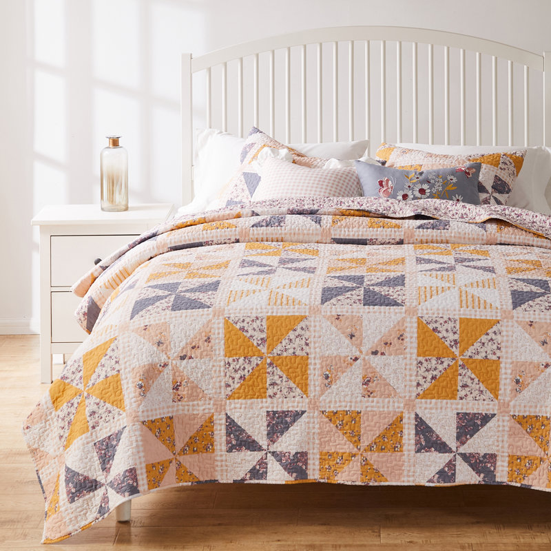 Heirloom Posey Reversible Quilt Set, King Quilt + 2 King Shams, Yellow Pinwheel