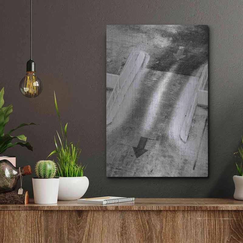 «The Passing» par Design Fabrikken, H 16 po x l 12 po