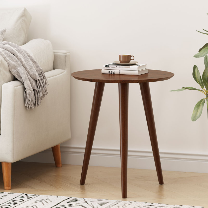 Table de bout Bryoni, Noyer