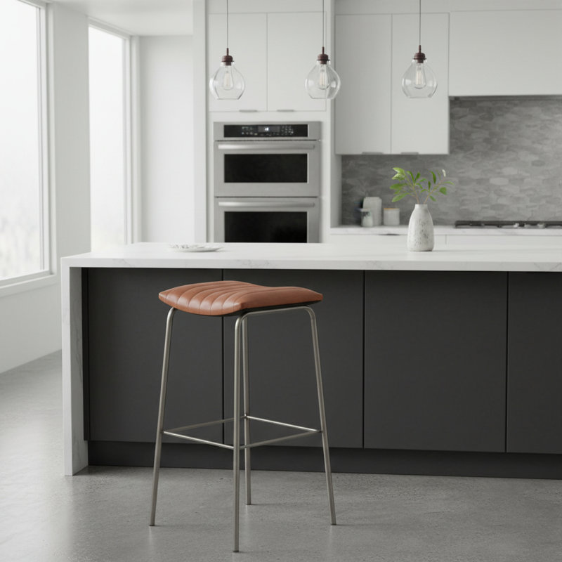 Tabouret de bar en cuir recyclé avec cadre en acier recyclé Ormond 