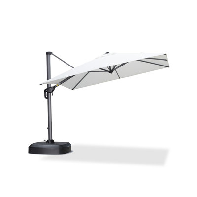 Parasol de patio blanc 8 pi x 8 pi avec base pour piscine Parasol extérieur en porte-à-faux décalé de 7 pi de haut avec rotation à 360 ° pour le bord de la piscine