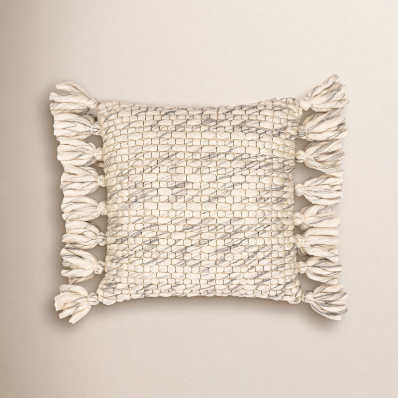 Coussin Cormac , Gris / beige / gris anthracite, 18 po x 18 po, Inférieur
