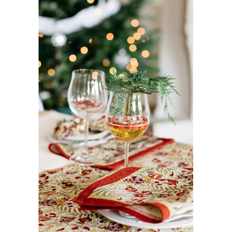 Winter Garden Wreath 100% Cotton Square Napkins, Red-Green