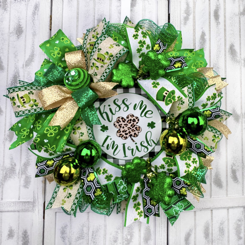 Handcrafted 18'' Wreath