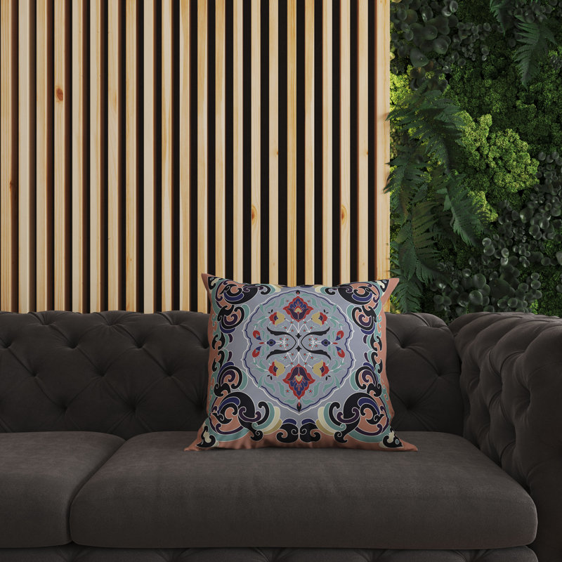 Coussin en faux suède avec housse amovible, H 16 po x l 16 po