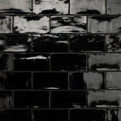 Chester 3" x 6" Ceramic Subway Wall Tile in Black