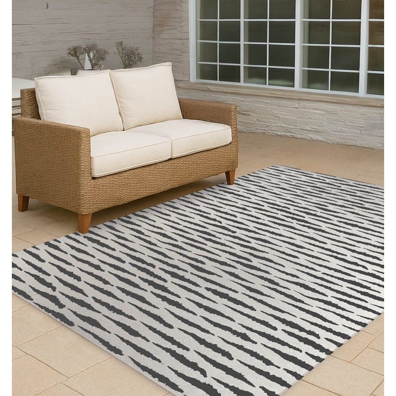 Scar Play Non-Slip Outdoor Rug, Rectangle 2' x 3'