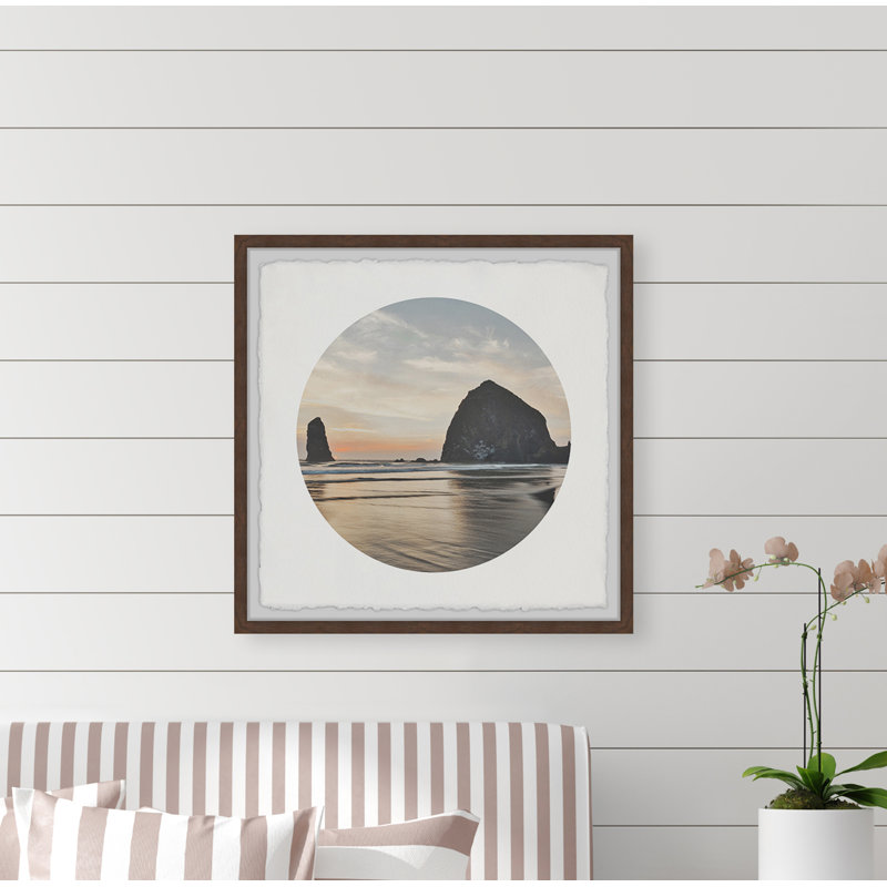 « coastal rock »-reproduction de photo sur papier encadrée, H 12 po x l 12 po x P 1,5 po