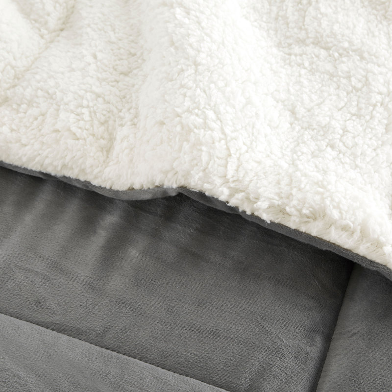 Sherpa 3 Piece Faux Down Comforter Set, Gris, Édredon très grand + 2 taies décoratives très