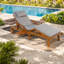 Ensemble de 2 chaises de patio réglables réglables en bois d'acacia moderne près de la piscine