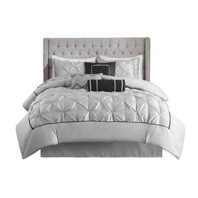 7 Piece Tufted Comforter Set Plum Cal King