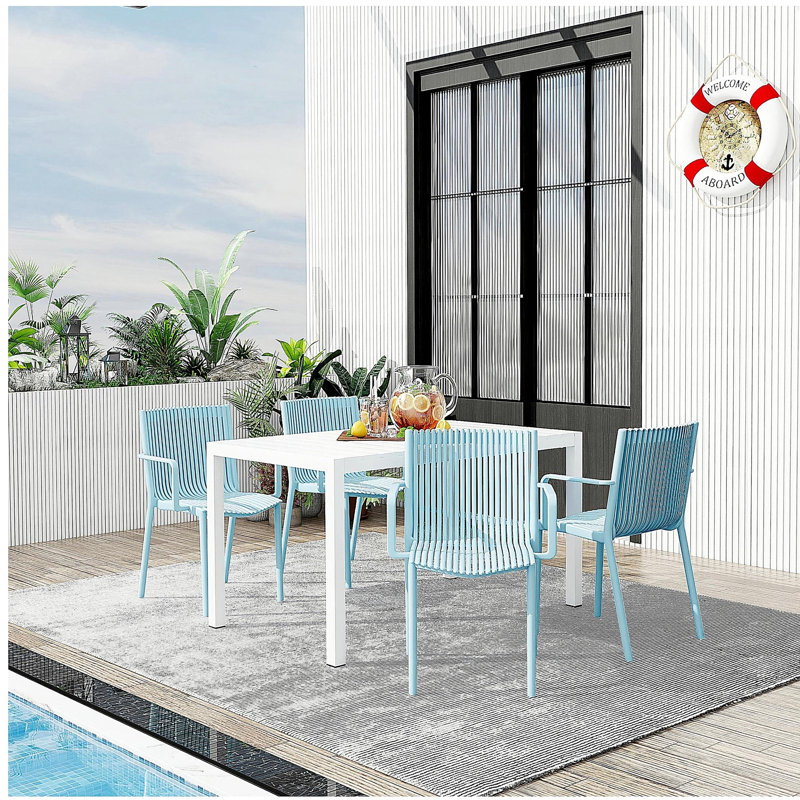 Summer - Fauteuil empilable moderne en plastique 4 pièces pour l'intérieur et l'extérieur - Dossier ergonomique à lattes, matériau PP toutes saisons, bleu ciel clair - patio, balcon, café