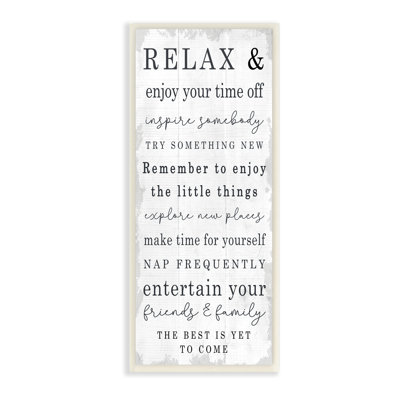 " Retirement Relaxation Sign White Distressed Pattern "