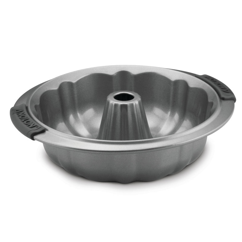 Gray Nonstick Fluted Mold Pan with Silicone Grips, 9.5 Inch