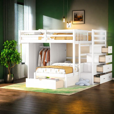 Lit superposé double au-dessus de simple et peu encombrant, solution pour maison moderne en bois massif