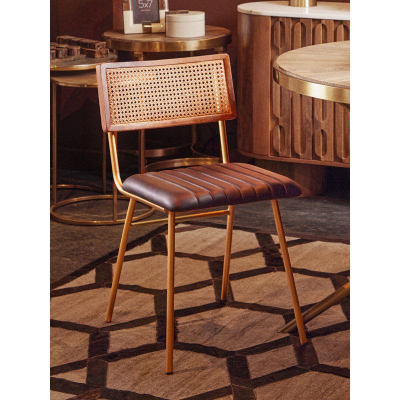 48 cm H Tufted Leather Side Chair