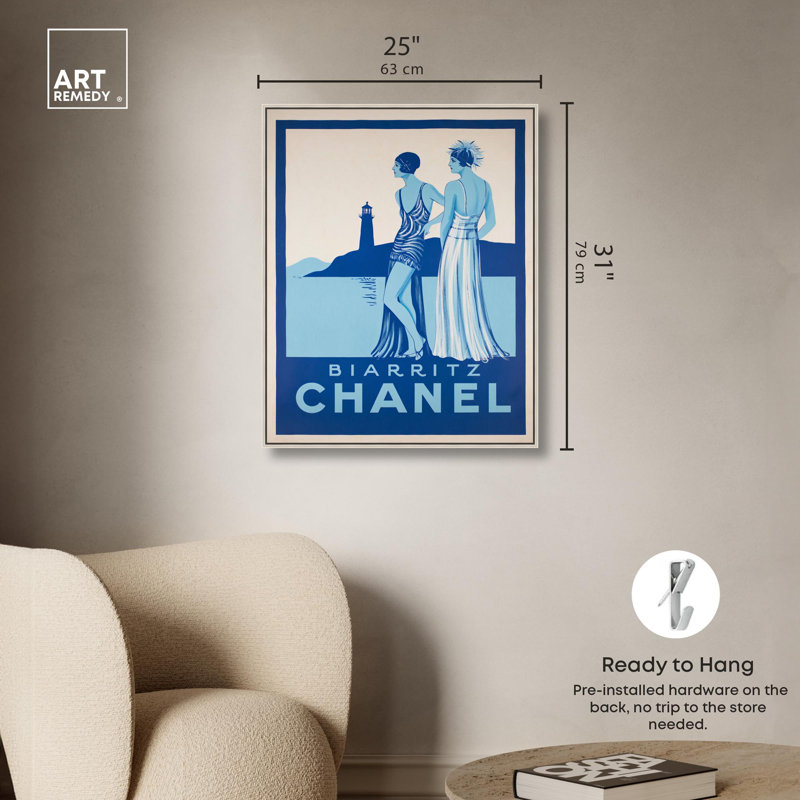 Impression sur toile Biarritz Blue Belle par Art Remedy, H 31 po x l 25 po, Cadre argenté