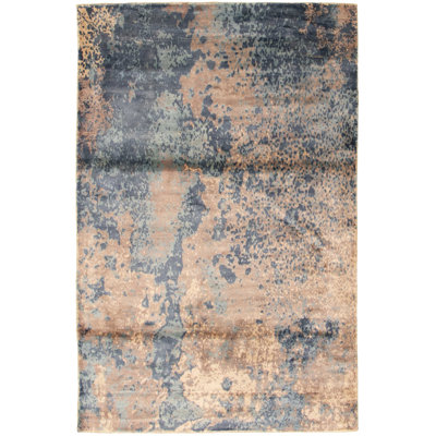 Quinones Viscose Abstract Indoor Rug