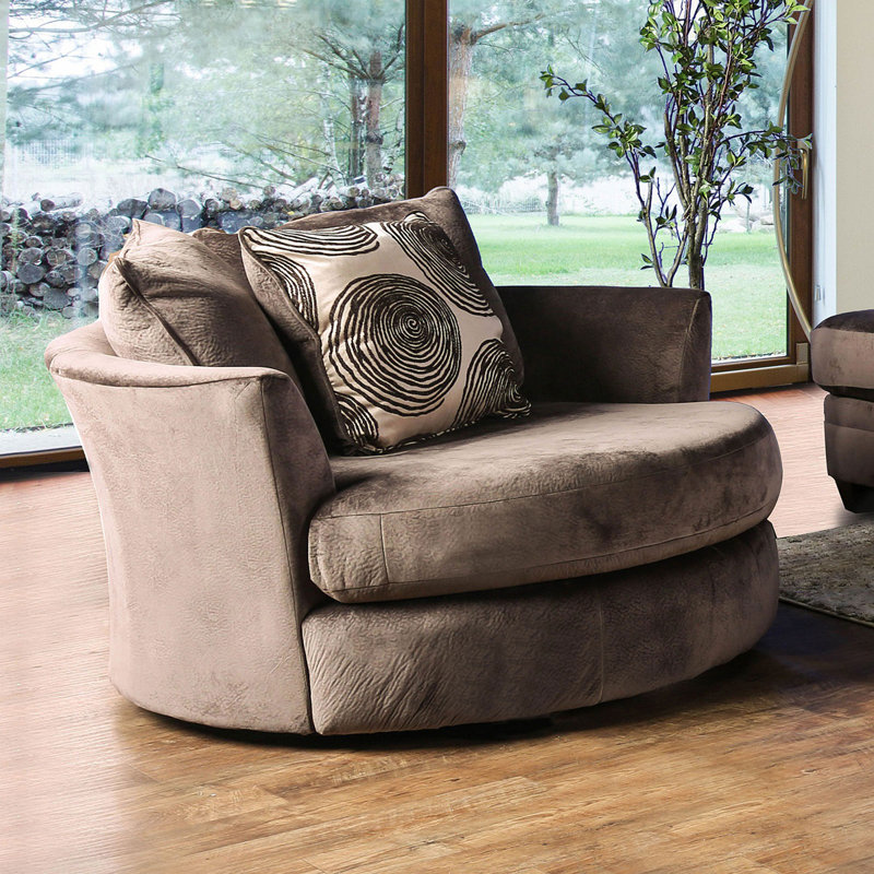 Fauteuil pivotant de style transitionnel avec siège en T et coussins à dossier arrondi avec accoudoirs évasés inclus, Brun