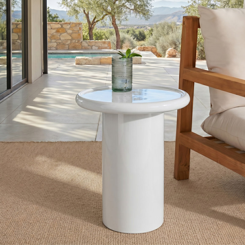 Latricia Rd Concrete Accent Table, Blanc