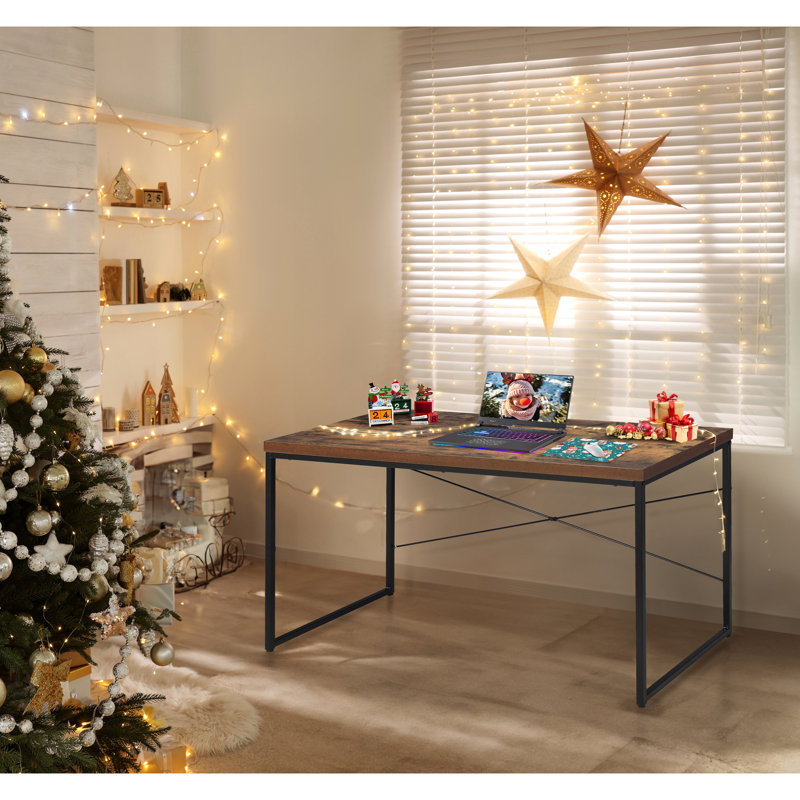 Bureau en chêne patiné avec pattes noires