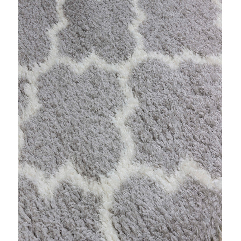 Silko Geometric Indoor Rug, Rectangle 1'8" x 2'8"