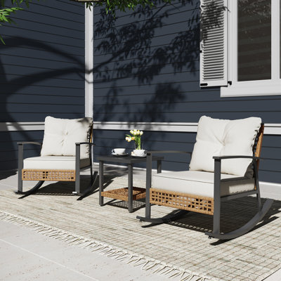 Chaise de patio à bascule Bhawna