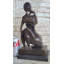 Sculpture féminine abstraite faite à la main en bronze représentant une sculpture en hommage à Picasso