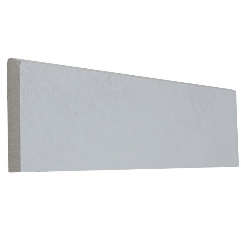 Garniture de tuile de moulure en porcelaine 12 po x 3 po de glace Fairfield