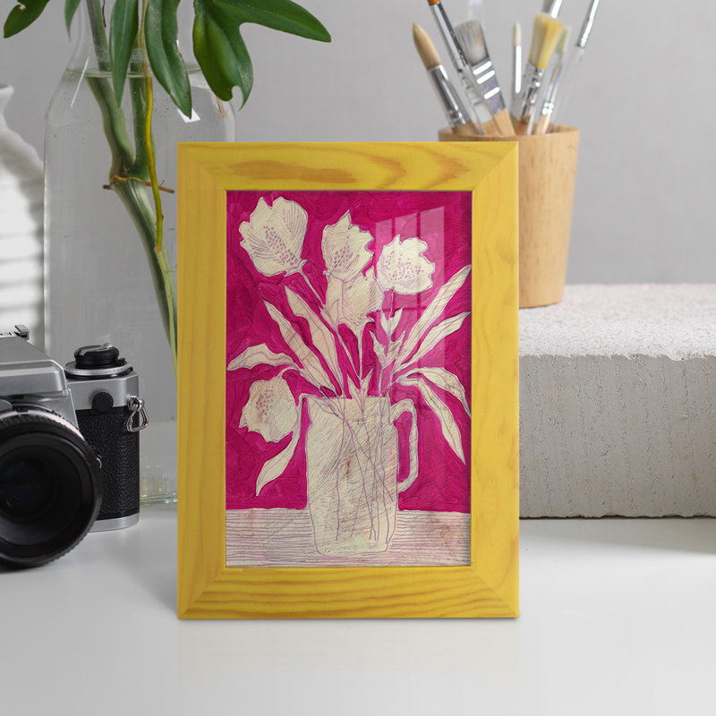 Fuchsia Arrangement II - impression d'un seul cadre photo, H 9 po x l 7 po x P 1 po, Cadre jaune