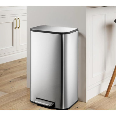 Poubelle en acier inoxydable 8 gallons / 30 litres
