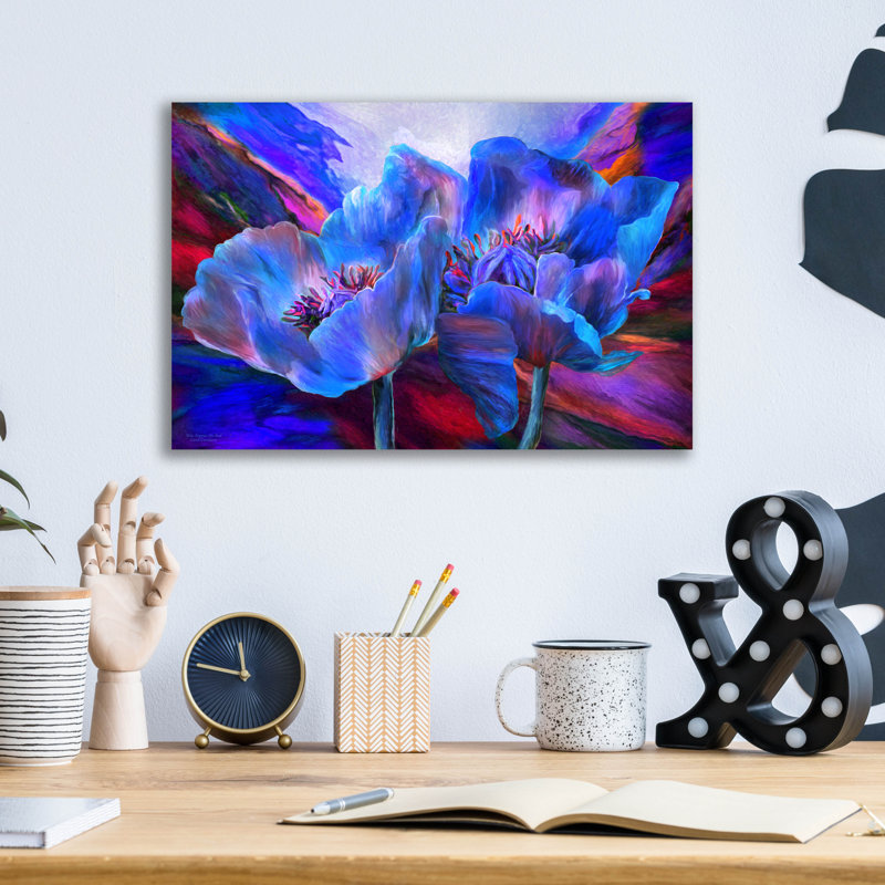 Art mural en verre Ivy Bronx «Blue Poppies On Red» par Carol Cavalaris, H 12 po x l 16 po x P 0,13 po