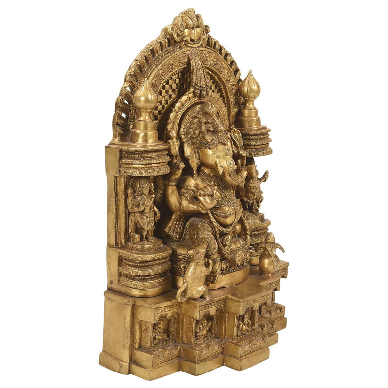 Figurines & Sculptures