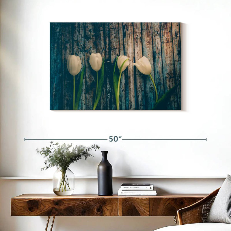 Tulipes blanches immaculées Harnek, H 24 po x l 36 po