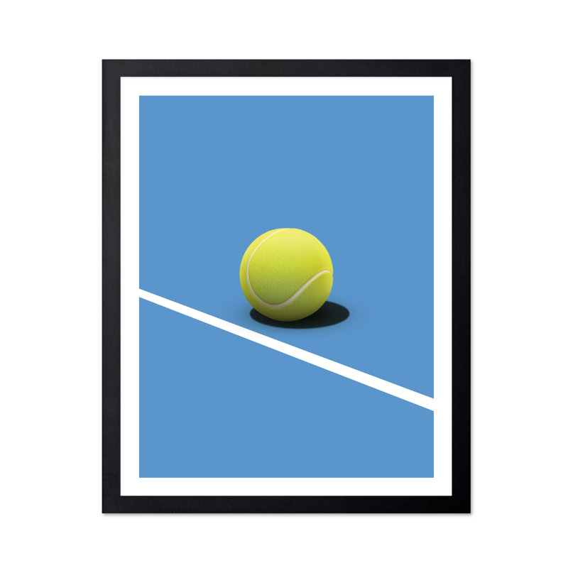 Balle de tennis sur court bleu, 16"H x 20"W, Poster, Unframed