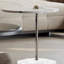 Table basse légère et luxueuse