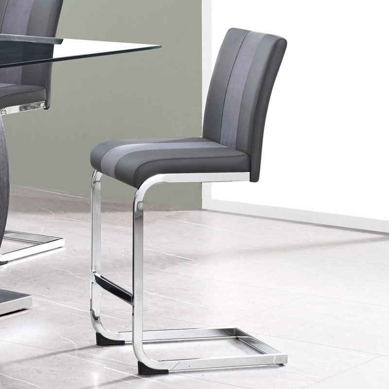 Tabourets de bar gris de 4 pieds en forme de L, repose-pieds en métal, base argentée de style élégant avec repose-pieds avant, rembourrés, 40 po de hauteur, 17 po de largeur, 21 po de profondeur, assise rembourrée, base, pieds