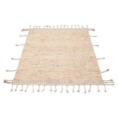 Plush comfort with an artisan-crafted look and texture. Soft, lustrous yarns are hand woven to create an array of textures, including oversized loops and flat surfaces that are rich in dimension.