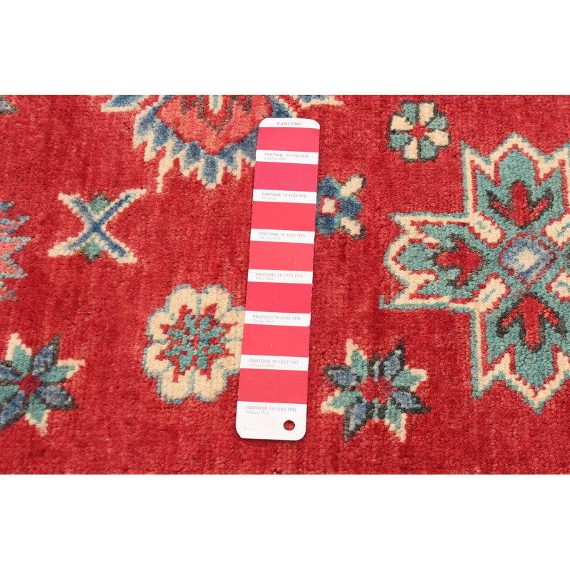 Tapis rouge Finest Ghazni 6 pi 0 po x 8 pi 8 po