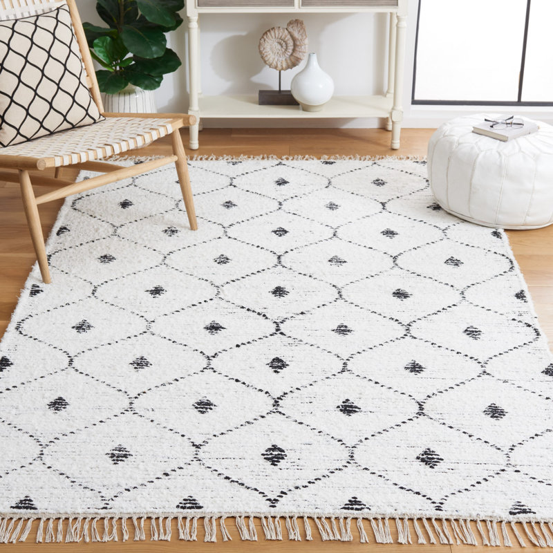 Daloris Hand Woven Cotton Geometric Rug, Rectangle 5' x 8'